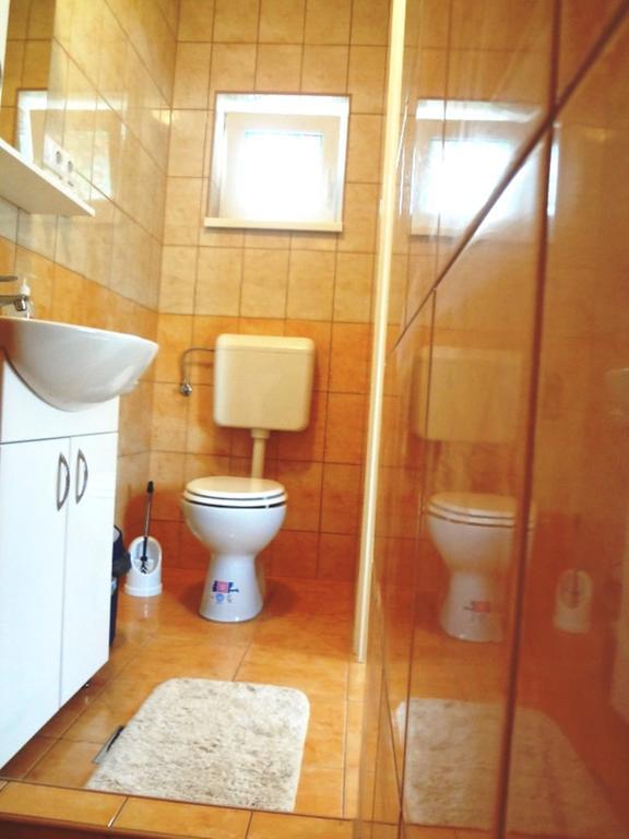 Horvath Apartmanhaz Orosháza Exteriör bild